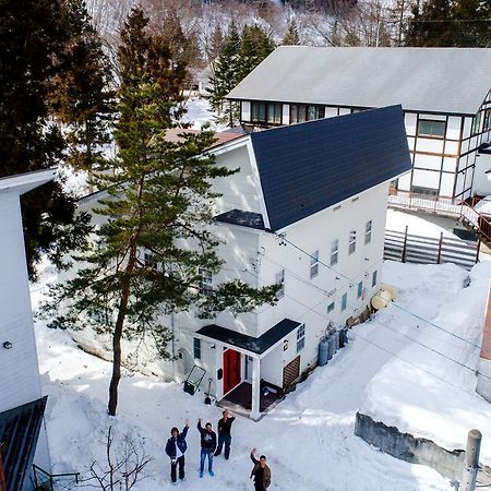 Red Door Lodge Hakuba Exterior foto