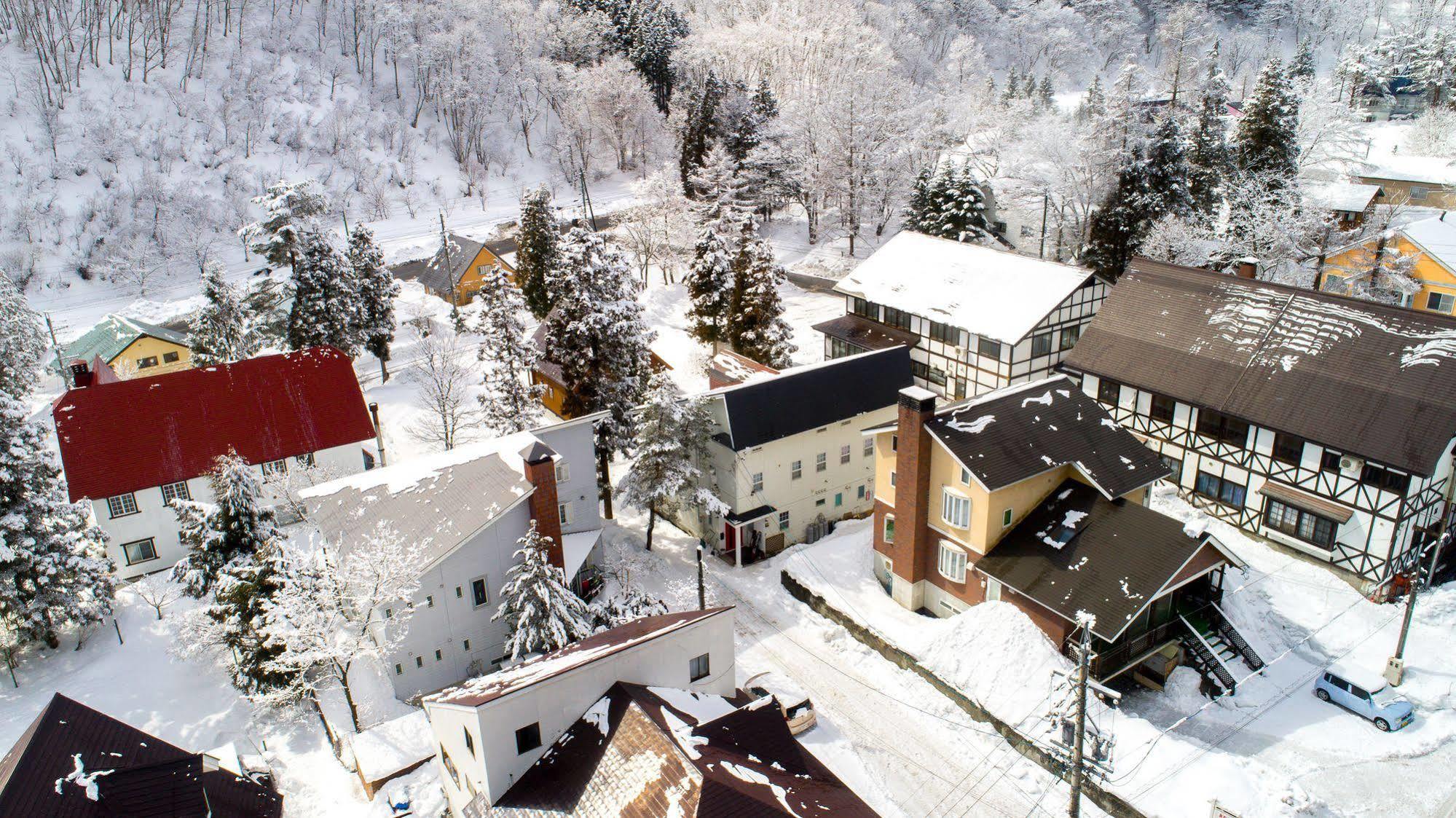 Red Door Lodge Hakuba Exterior foto