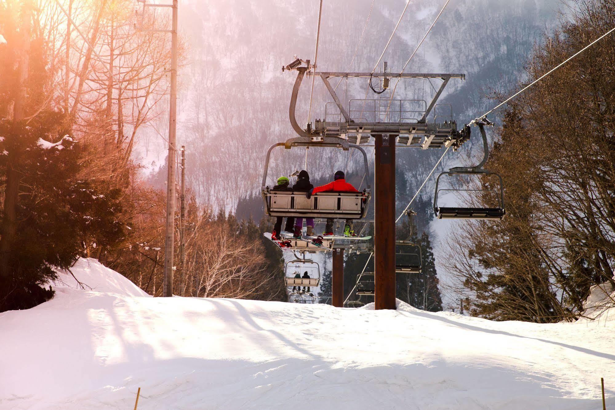 Red Door Lodge Hakuba Exterior foto